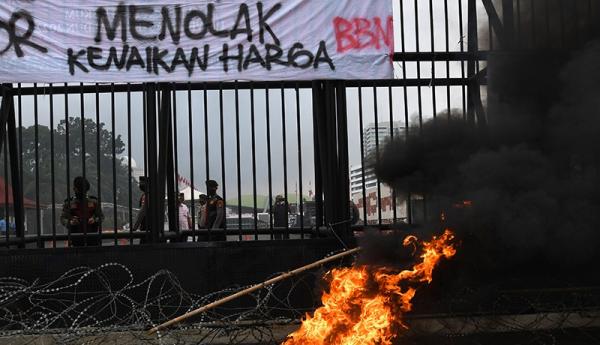Tolak Kenaikan Harga Bbm 3 demo tolak kenaikan harga bbm