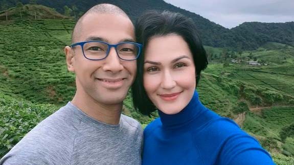 Artis Menikah di Luar Negeri karena Beda Agama. (foto: Instagram)