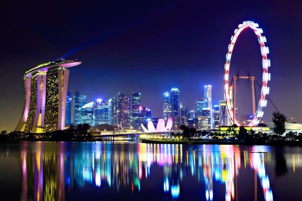 tempat romantis di Singapura Taman Atap Esplanade 10 tempat romantis di Singapura, Taman Atap Esplanade. (Foto: Shutterstock)