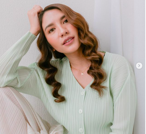 Artis Indonesia yang Tinggal di Australia. (Foto: Instagram)