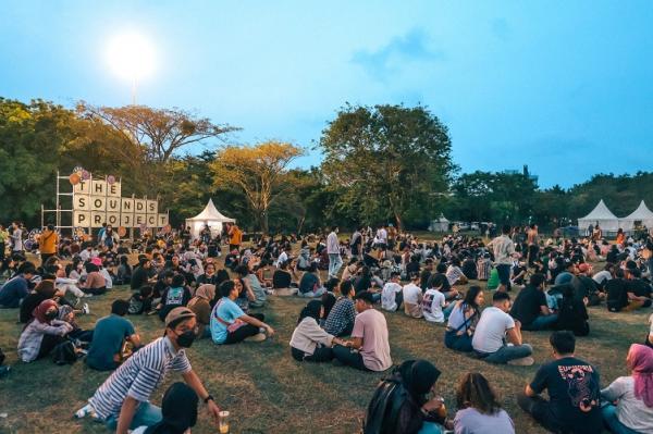 The Sounds Project Vol 5: Imagine Festivals The Sounds Project Vol 5: Imagine Festivals.