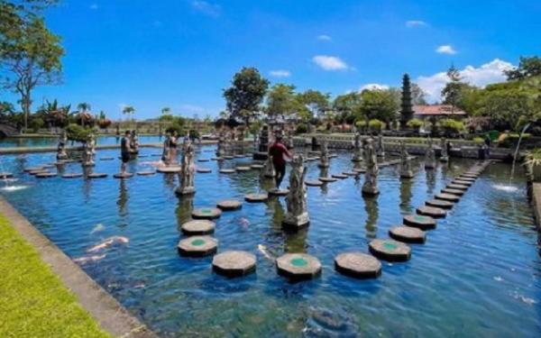 Taman Tirta Gangga Bali Taman Tirta Gangga. (Foto: Instagram @tirtaganggaa)