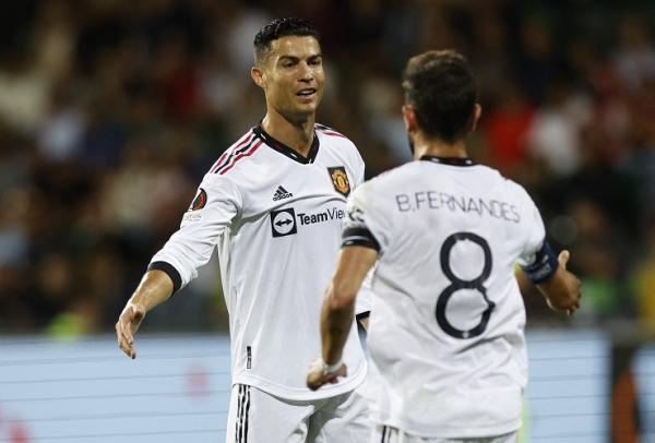 Man United Cristiano Ronaldo Bruno Fernandes Striker Man United, Cristiano Ronaldo membuka keran golnya di kompetisi Liga Europa. Dia mencetak satu gol ketika timnya menang 2-0 atas Sheriff Tiraspol, Kamis (15/9/2022). (Foto: REUTERS)
