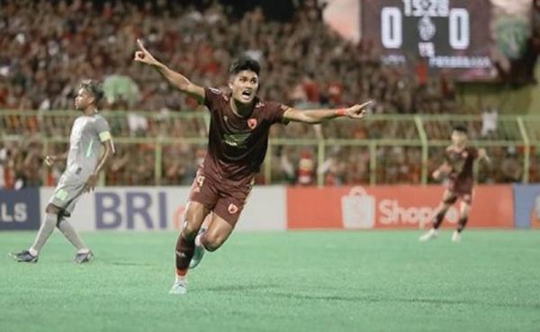 Ramadhan Sananta Profil Ramadhan Sananta menarik untuk diulas. Dia adalah bomber muda PSM Makssar yang dipanggil Shin Tae-yong ke Timnas Indonesia senior. (Foto: Instagram/m.ramadhansn)