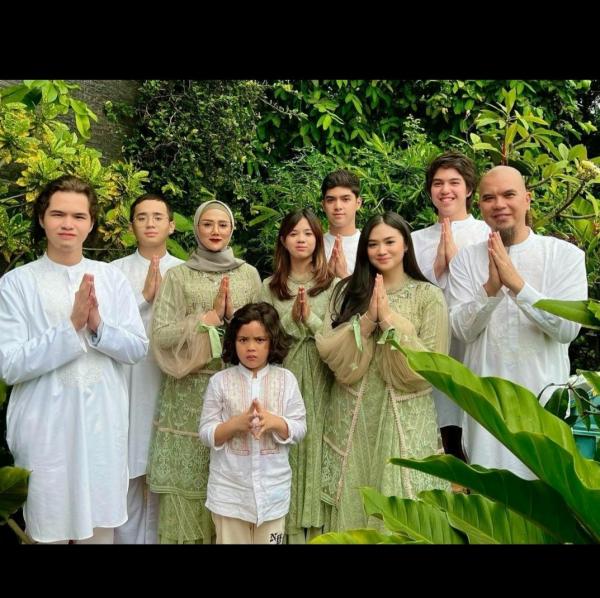 Artis Punya Anak Banyak. (Foto: instagram)