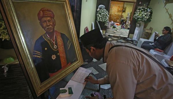 Azyumardi Azra 2 Jenazah Ketua Dewan Pers Prof Azyumardi Azra tiba di rumah duka, Tangerang Selatan. (Foto: Achmad Al Fiqri/MNC Portal)