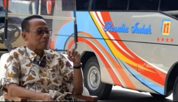 Yustinus Soeroso Pemilik PO Rosalia Indah Yustinus Soeroso. (Foto: Tangkapan Layar/YouTube PerpalZ)