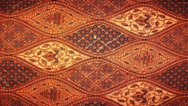 Batik Khas Jawa Tengah, Motif Sogan Solo (Foto: Alona Batik) Batik Khas Jawa Tengah, Motif Sogan Solo (Foto: Alona Batik)