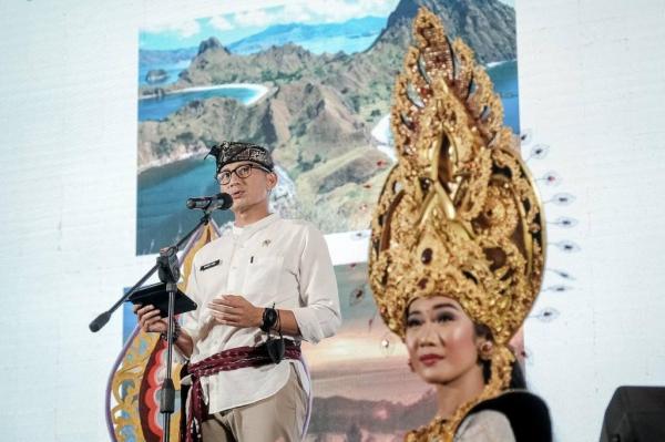 Menparekraf Sandiaga Uno mendapatkan penghargaan dari UNWTO karena berhasil mengembangkan Desa Wisata. (Foto: dok Kemenparekraf)