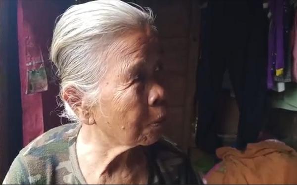 Nenek Rohani Nenek Rohani, lansia tinggal di gubuk reyot di atas sungai di Kabupaten OKI. (Foto: Fitriadi)
