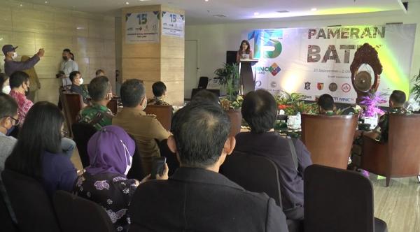 Seremoni pembukaan pameran batik dalam rangka HUT ke-15 MNC Land, Selasa (27/9/2022). (Foto: iNews.id/Yudha Prawira).