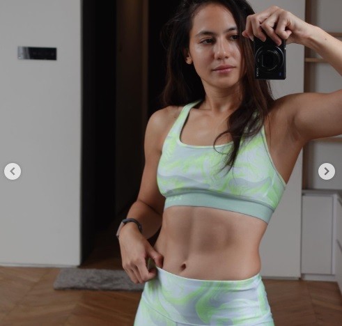 Pevita Pearce Artis Cantik Punya Perut Sixpack. (Foto: Instagram)