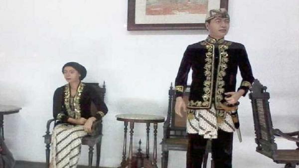 PAKAIAN ADAT MENAK SUNDA Pakaian adat menak Sunda. (FOTO: ISTIMEWA)