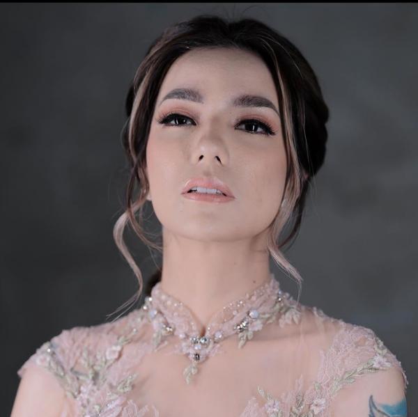 Artis Cerai karena KDRT. (Foto: instagram)