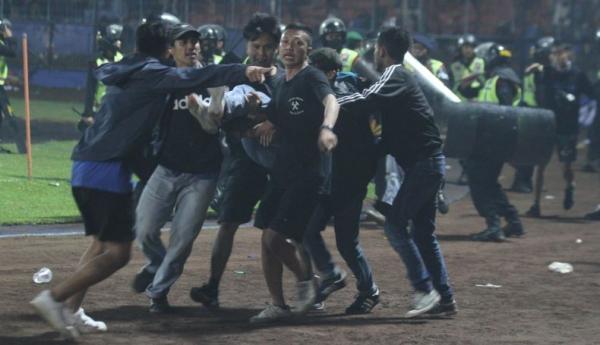Tragedi Kanjuruhan Bukan Bentrok Antar Suporter Persebaya dengan Arema