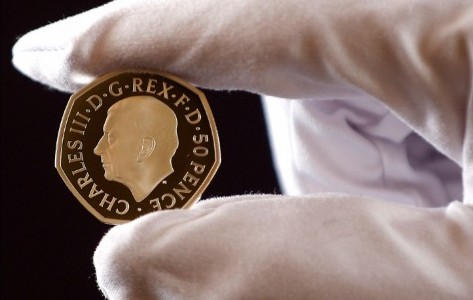 Inggris rilis koin bergambar Raja Charles III, begini penampakannya. Foto: Reuters