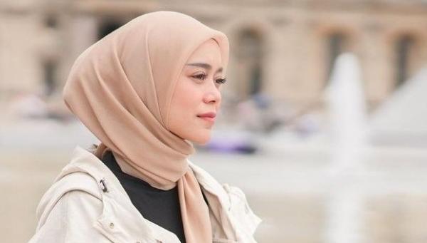 Lesti Kejora Rizky Billar dan Lesti Kejora di Polres Jaksel (foto: Antara)