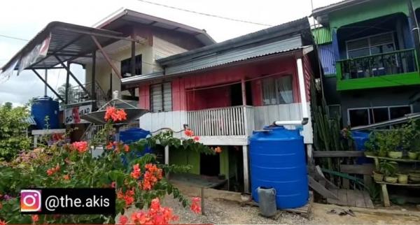 Rumah Dua Negara