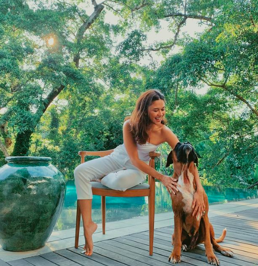 Screen Shot 2022 10 07 At 06 29 25 Artis Cantik Memelihara Anjing. (Foto: Instagram)