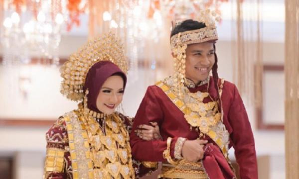 Witan Sulaeman saat melangsungkan pernikahan dengan Rismahani (Foto: Instagram @witansulaiman_)
