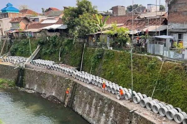 Bantaran Sungai Code Sungai Code atau Kali Code adalah salah satu landmark Kota Yogyakarta. (Foto : Antara)