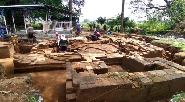 Candi Mpu Sindok Jombang Struktur bangunan diduga candi berusia 1.000 tahun lebih peninggalan Kerajaan Medang semasa kepemimpinan Mpu Sindok ditemukan di Jombang. (Foto: Mukhtar Bagus)