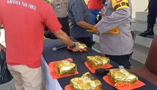 Sabu Malaysia Sabu seberat 7 Kg dari Malaysia (Foto: Uun Yuniar)