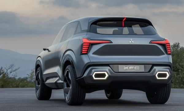 Mitsubishi XFC Concept 1