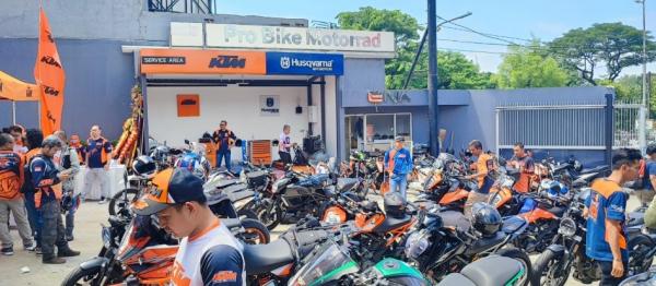 Komunitas Motor 1