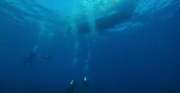 Fenomena Ajaib Di Dasar Laut Fenomena ajaib di laut.