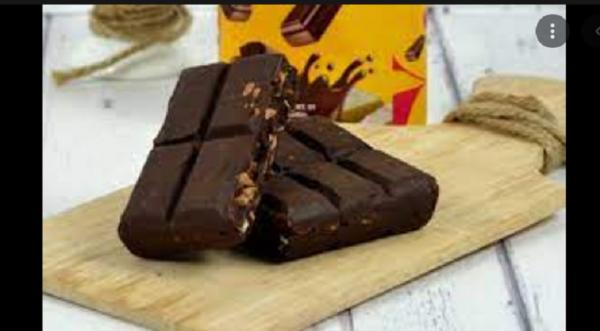 cokelat tempe oleh-oleh khas Batu Malang yang unik yakni cokelat tempe. (foto: ewaremania).