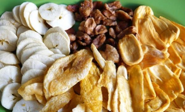 oleh-oleh khas batu oleh-olah khas Batu Malang yang cukup, salah satu yang populer yakni Keripik buah. (rumah mesin).