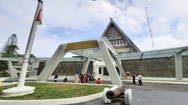 Museum Negeri Sumatera Utara (Foto: Dok Museum Negeri Sumatera Utara) Museum Negeri Sumatera Utara, Bangunan (Foto: Dok Museum Negeri Sumatera Utara)