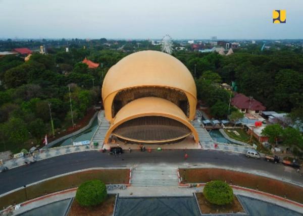 Taman Mini Indonesia Indah (TMII) Kementerian PUPR telah merampungkan renovasi seluruh sarana dan prasana di Taman Mini Indonesia Indonesia (TMII). (Foto: Dok. Kementerian PUPR)