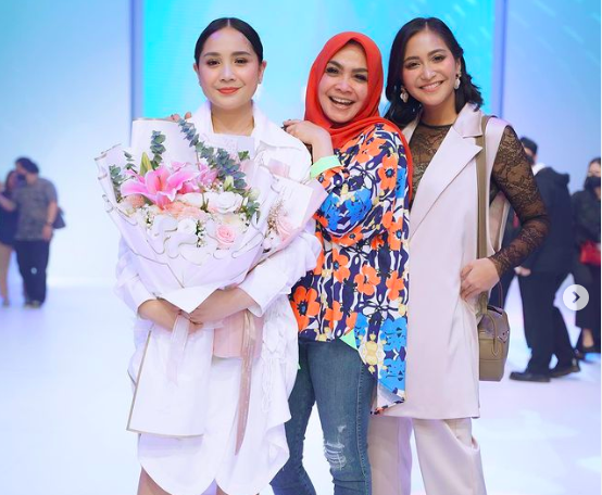 Screen Shot 2022 11 04 At 14 45 22 Artis Lawas Punya Anak dan Cucu Jadi Selebriti Top. (Foto: Instagram)