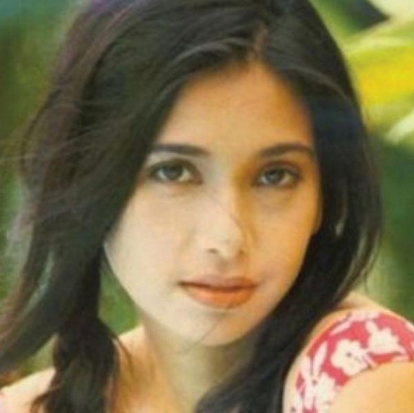 Screenshot 20221107 072715 Instagram Artis Cantik Era 1990-an Selalu Tampil Seksi. (Foto: instagram)