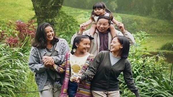 Film yang Cocok Ditonton saat Hari Ayah Nasional, Cemaras Family 2