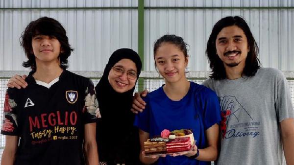 Merayakan ulang tahun sang anak Merayakan ulang tahun sang anak (Foto: IG)