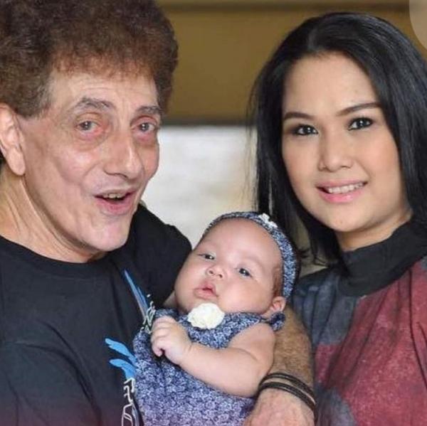 Screenshot 20221115 064005 Instagram Artis Lawas yang Menikah Pada Usia 50 Tahun