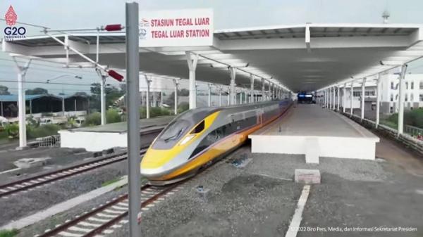 Kereta Cepat Uji Coba Kereta Cepat Jakarta-Bandung