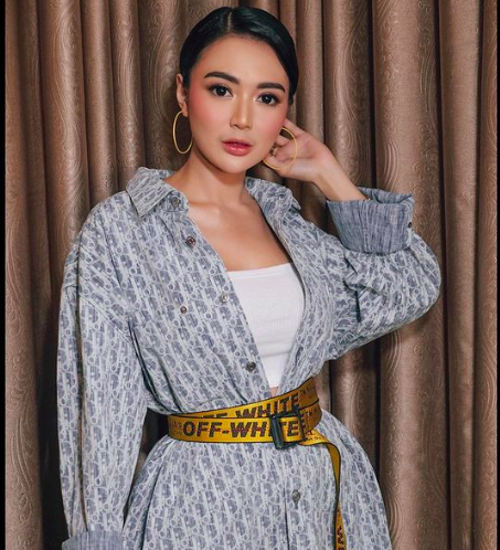 Screen Shot 2022 11 17 At 15 00 48 Intip potret seksi penyanyi dangdut Wika Salim