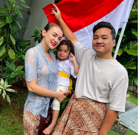 Screen Shot 2022 11 20 At 06 25 42 Artis cantik kecantol pria batak kaya. (Foto: instagram)