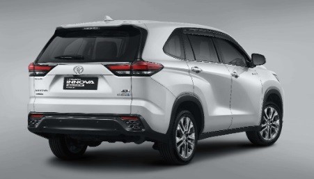 Kijang Innova Zenix 1