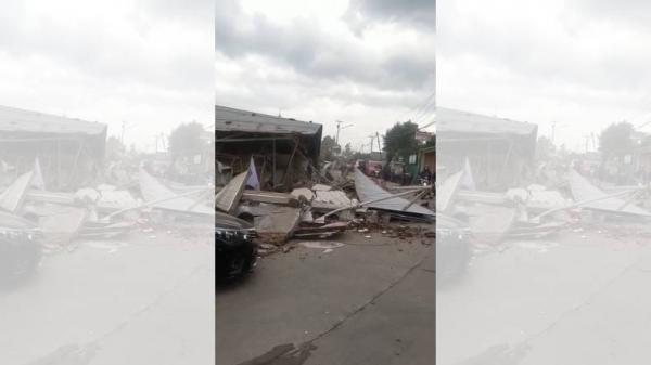 Sejumlah bangunan rusak parah akibat gempa Cianjur hari ini, Senin (21/11/2022). (Foto: Istimewa)
