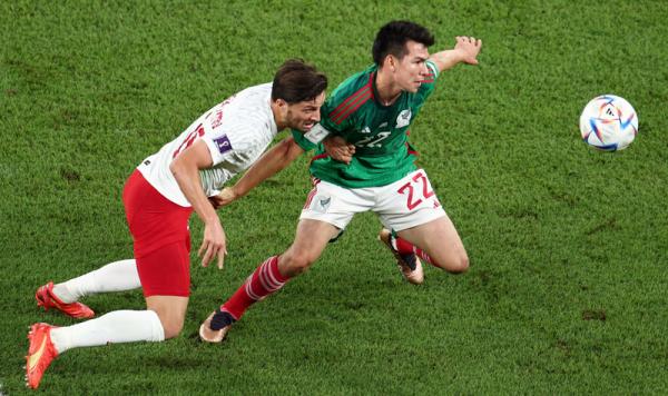 Meksiko Vs Polandia Timnas Meksiko dan Polandia masih bermain imbang 0-0 pada babak pertama matchday 1 Grup C Piala Dunia 2022. (Foto: REUTERS)