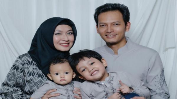 Artis yang Pernah Jalani Taaruf, Fedi Nuril dan Vanny Widyasasti Artis yang Pernah Jalani Taaruf, Fedi Nuril dan Vanny Widyasasti