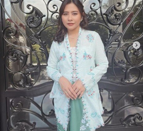 Artis Punya Gaya Hidup Aneh