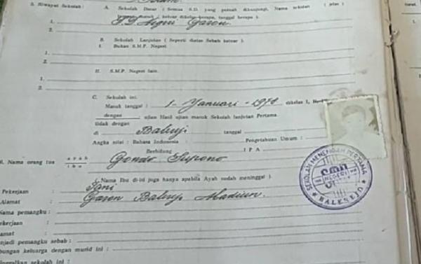 Yudo Margono Buku induk Laksamana Yudo Margono saat di SMPN 1 Balerejo Madiun. (Foto: iNews.id/Arif Wahyu Efendi).