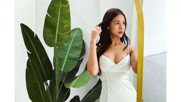 Anya Geraldine Artis Indonesia jarang mandi. (Foto: Instagram)