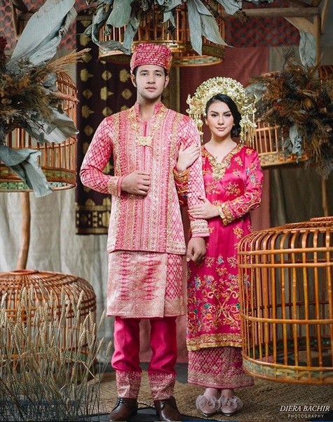 Kisah cinta Irish Bella dan Ammar Zoni. (Foto: instagram)